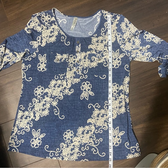 Perception Concept Denim & Floral embroidery Printed Blouse - Picture 6 of 6